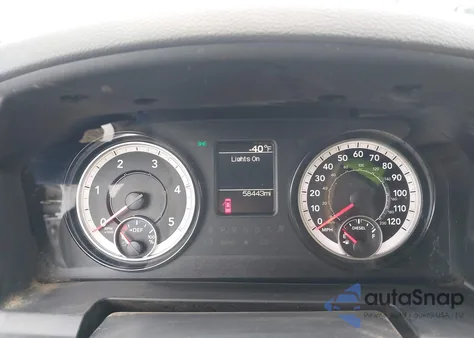 2018 Ram 2500 Tradesman 4X4 8' Box из США, поврежденный, VIN 3C6UR5HL2JG364508